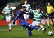 Britain Football Soccer - Celtic v FC Barcelona - UEFA Champions League Group Stage - Group C - Celtic Park, Glasgow, Scotland - 23/11/16 Barcelona's Lionel Messi in action with Celtic's Emilio Izaguirre Action Images via Reuters / Lee Smith Livepic