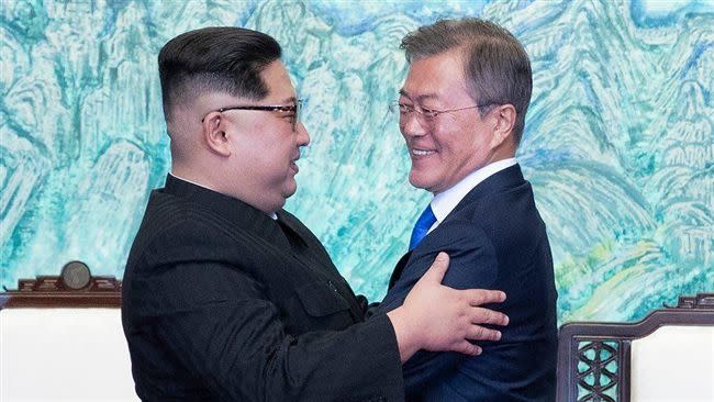 金正恩盼拉近兩韓關係。（圖／대한민국 청와대（青瓦臺）官方臉書）