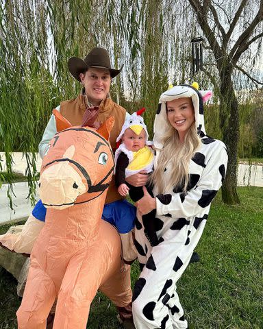 <p>Summer Duncan Instagram</p> Jon Pardi and his wife Summer Pardi with their daughter Presley Fawn on Halloween