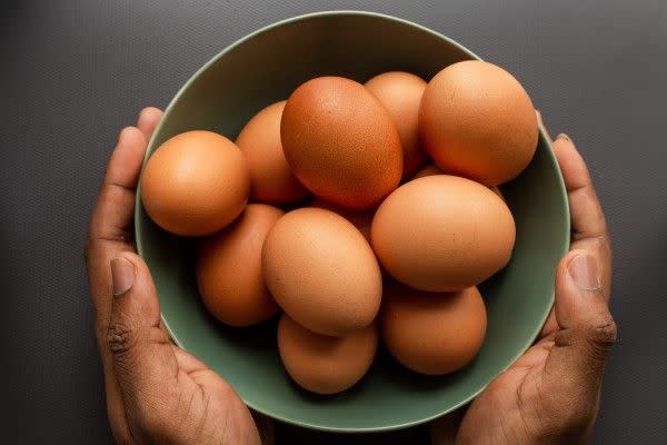 ▲家中常見的雞蛋，富含卵磷脂也是補腦很好的食材。（示意圖，非當事人／取自unsplash）