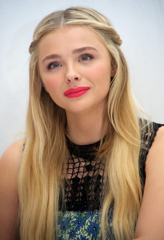 Chloë is being so real about the hard work of looking like a celebrity. (Photo: Vera Anderson/WireImage/Getty)