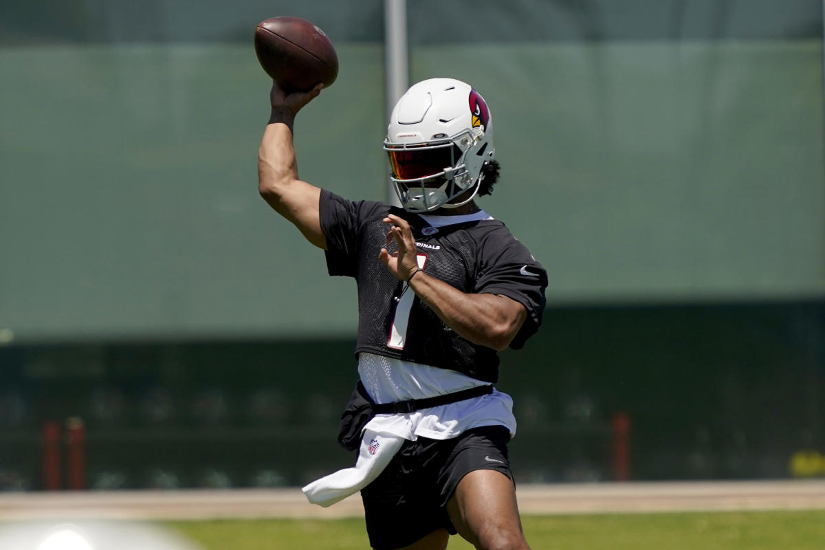 Kyler Murray unfollows Cardinals on social media, deletes all team