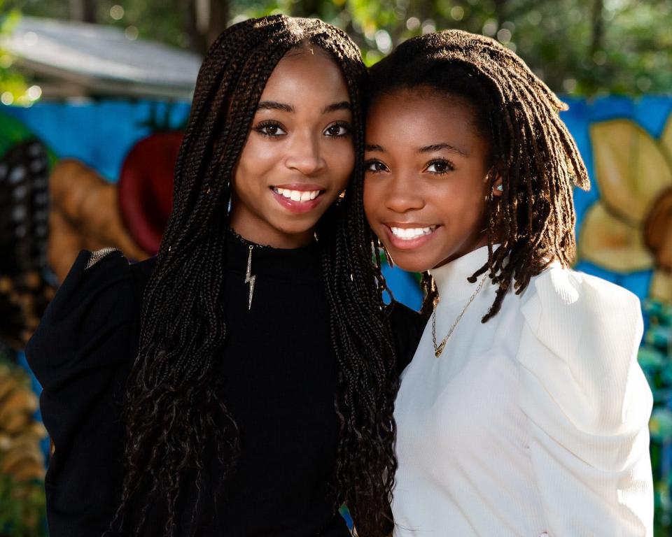 From left, twins Brooke and Breanna Bennett