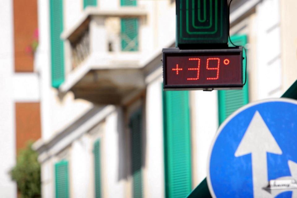 Europa hat derzeit mit Temperaturen jenseits der 39-Grad-Marke zu kämpfen. - Copyright: picture alliance / ROPI | Cattaneo/Fotogramma