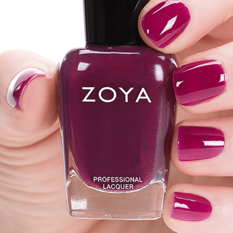 <p>Zoya</p>