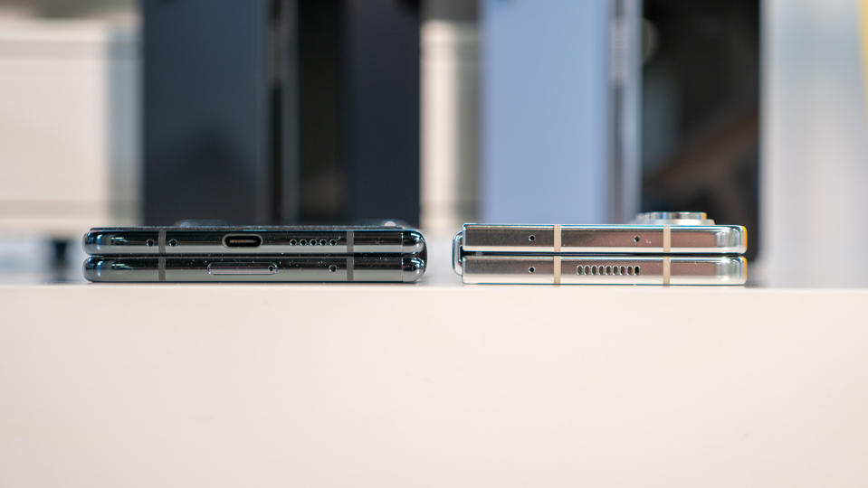 Comparing the hinge on the Samsung Galaxy Z Fold 5 with the Google Pixel Fold