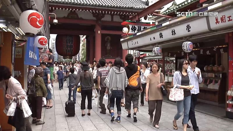 跨年住宿價格大漲，不少民眾乾脆出國。