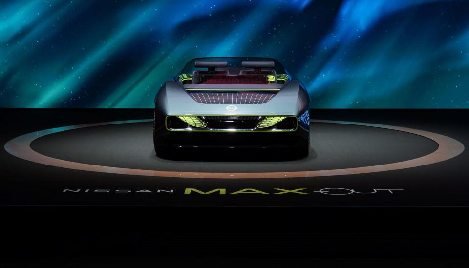 Nissan Max-Out Concept - Photos From Every Angle