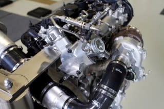 Volvo Drive-E engine with electrically-driven turbocharger