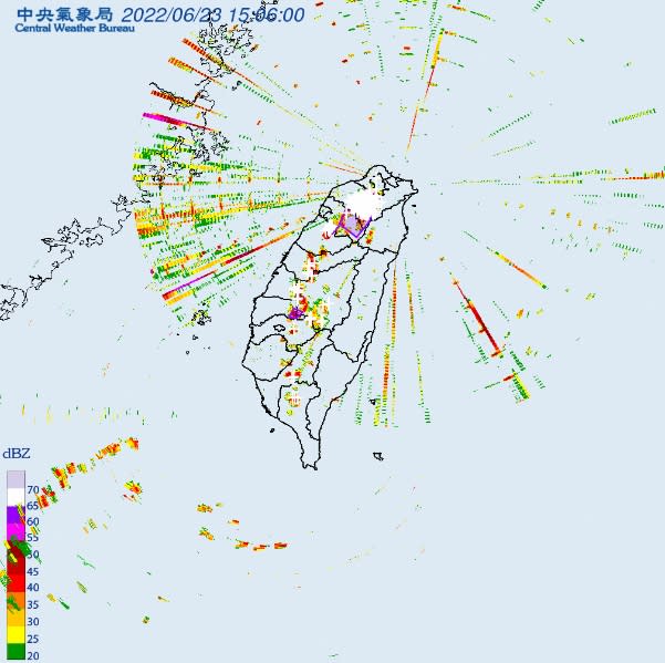 彰化縣、南投縣恐降大雷雨，民眾出門要特別小心。（圖／中央氣象局）