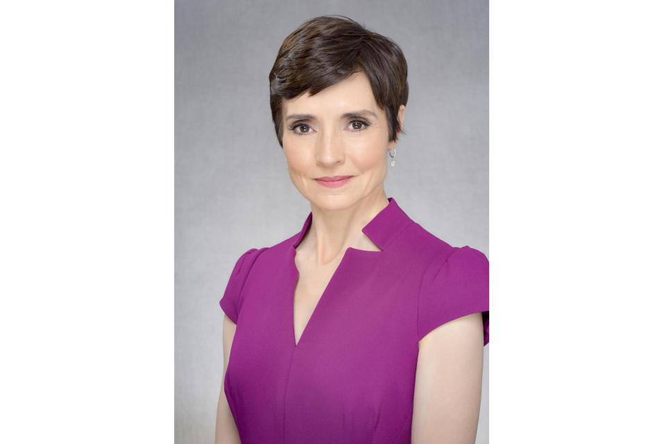 This image provided by CBS News shows reporter Catherine Herridge. In a case with potentially far-reaching press freedom implications, a federal judge in Washington is weighing whether to hold in contempt Herridge, a veteran journalist who has refused to identify her sources for stories about a Chinese American scientist who was investigated by the FBI but never charged. The judge previously ordered the former Fox News reporter to be interviewed under oath about her sources for a series of stories about Yanping Chen. (John Paul Filo/CBS News via AP)