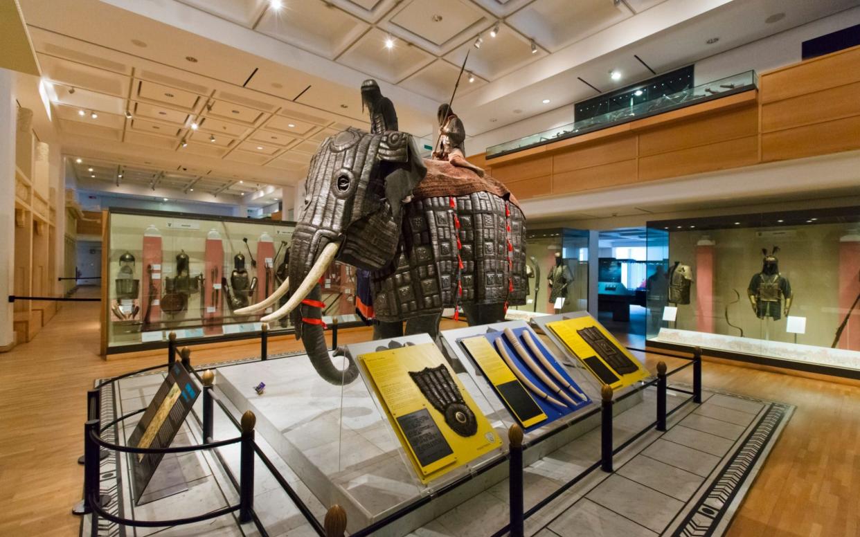 Oriental Armour display in the War Gallery, Royal Armouries Museum - Ian Dagnall Commercial Collection / Alamy Stock Photo/Ian Dagnall Commercial Collection / Alamy Stock Photo