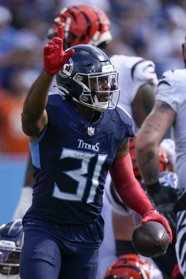 Derrick Henry reminds Titans why he matters as offense posts best