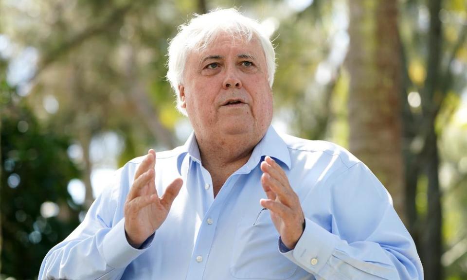 Clive Palmer has been bombarding Queensland votes with ads