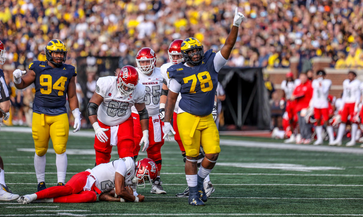 Michigan football DT Kenneth Grant 'hasn't even scratched the surface yet'  - Yahoo Sports