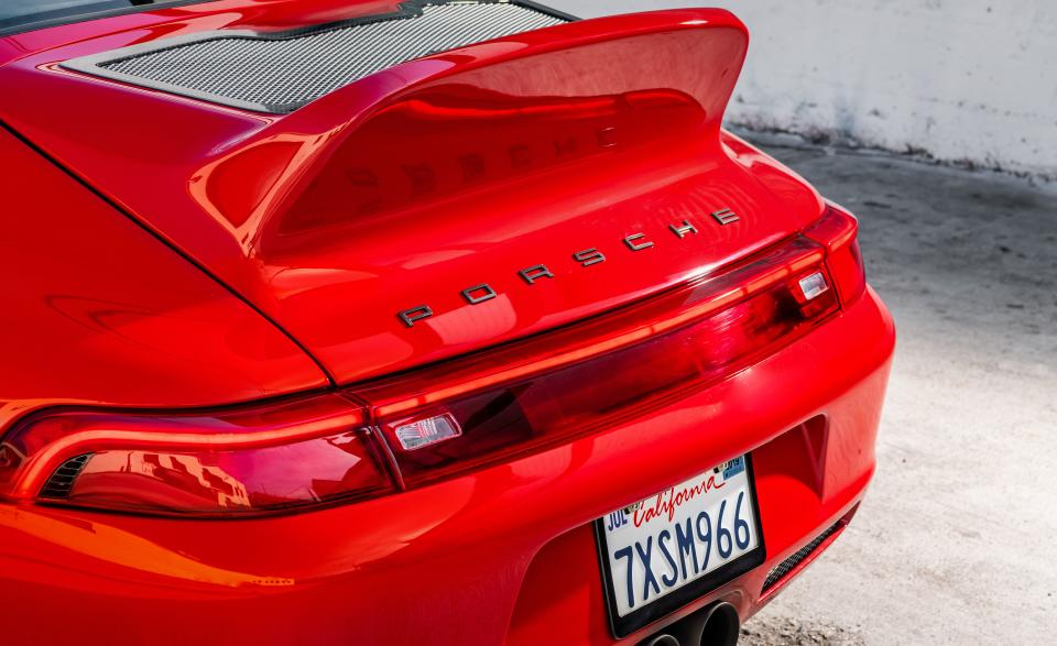 <p>Widebody 911s with bulging fenders and steamroller tires have terrorized California's canyon roads for decades. But rarely do such Porsches, swollen to the point of requiring an EpiPen, go down the road as well as this Gunther Werks.</p>