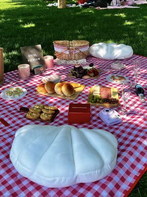 20% off a sand-proof, waterproof checkered picnic blanket