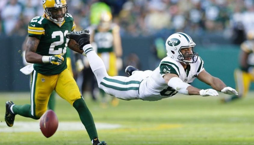 Eric Decker's shoulder could be an ongoing problem (AP) 