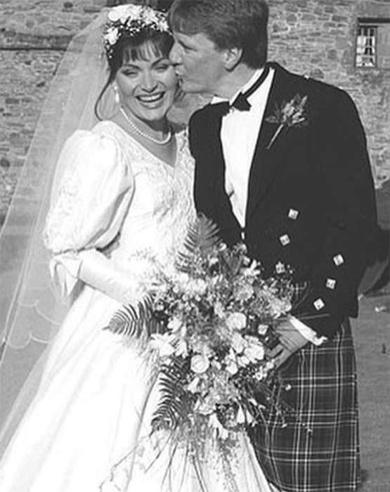 Lorraine-Kelly-Steve-Smith-wedding