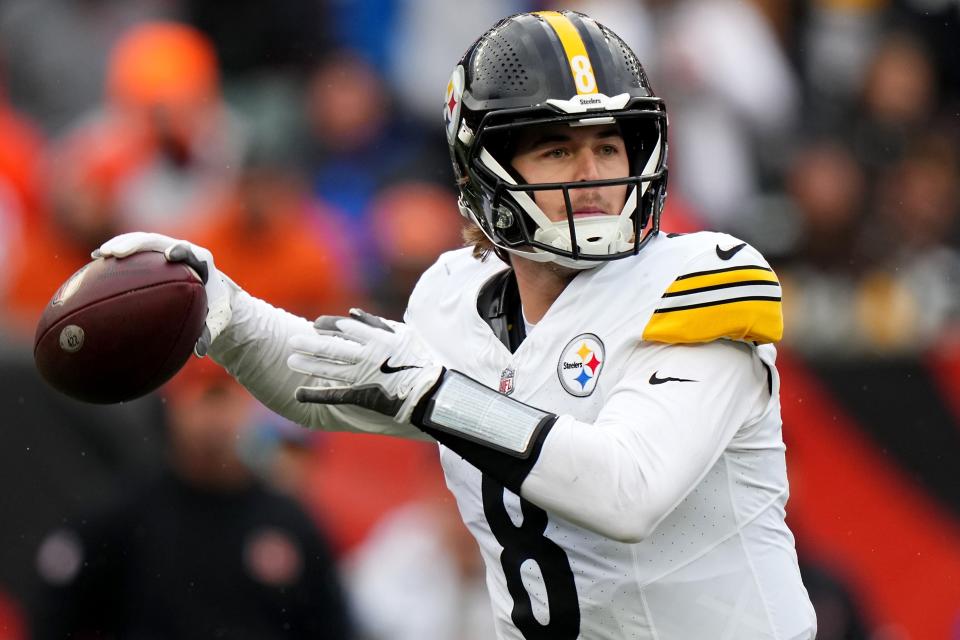 Kenny Pickett, shown throwing a pass for his former team, the Pittsburgh Steelers, during the 2023 season. The Eagles traded for Pickett on March 15, 2024.