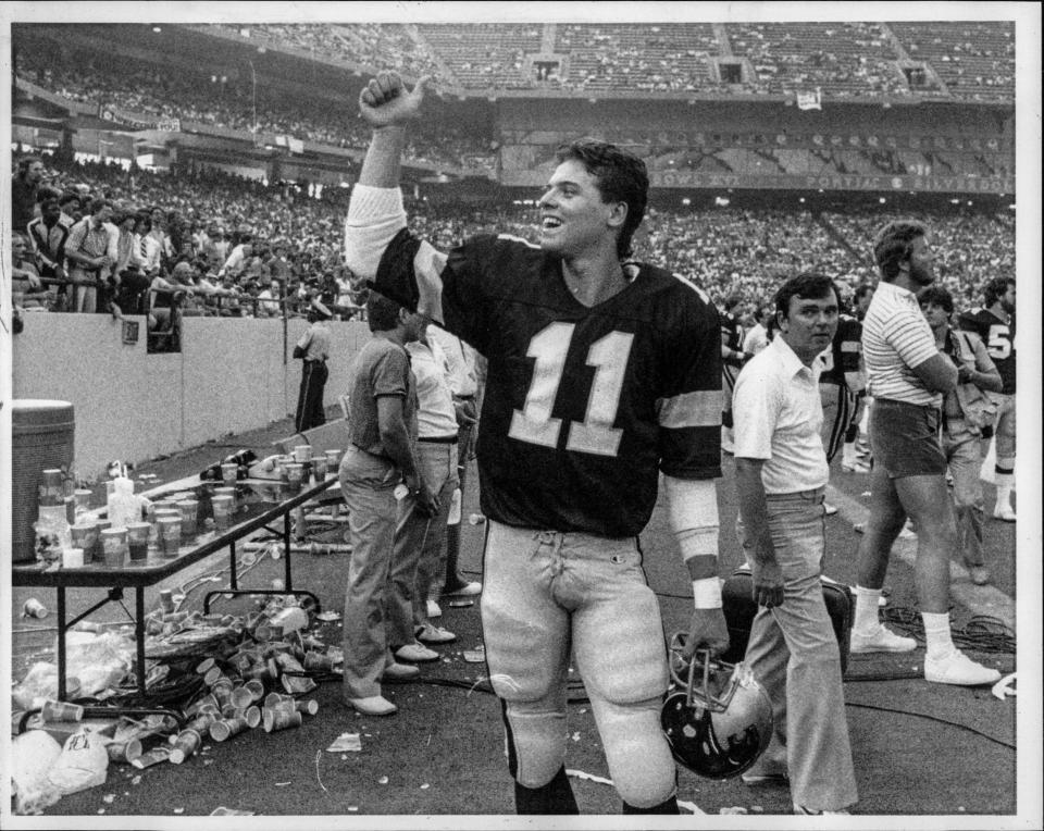 Bobby Hebert, quarterback for the Michigan Panthers, the last local football team to win a championship.