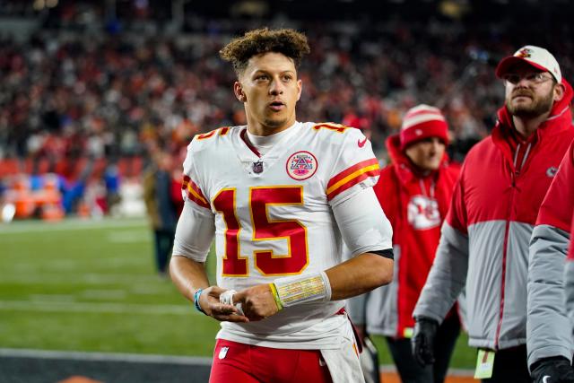 Kansas City Chiefs vs. Denver Broncos odds: NFL Week 14 point spread,  moneyline, total