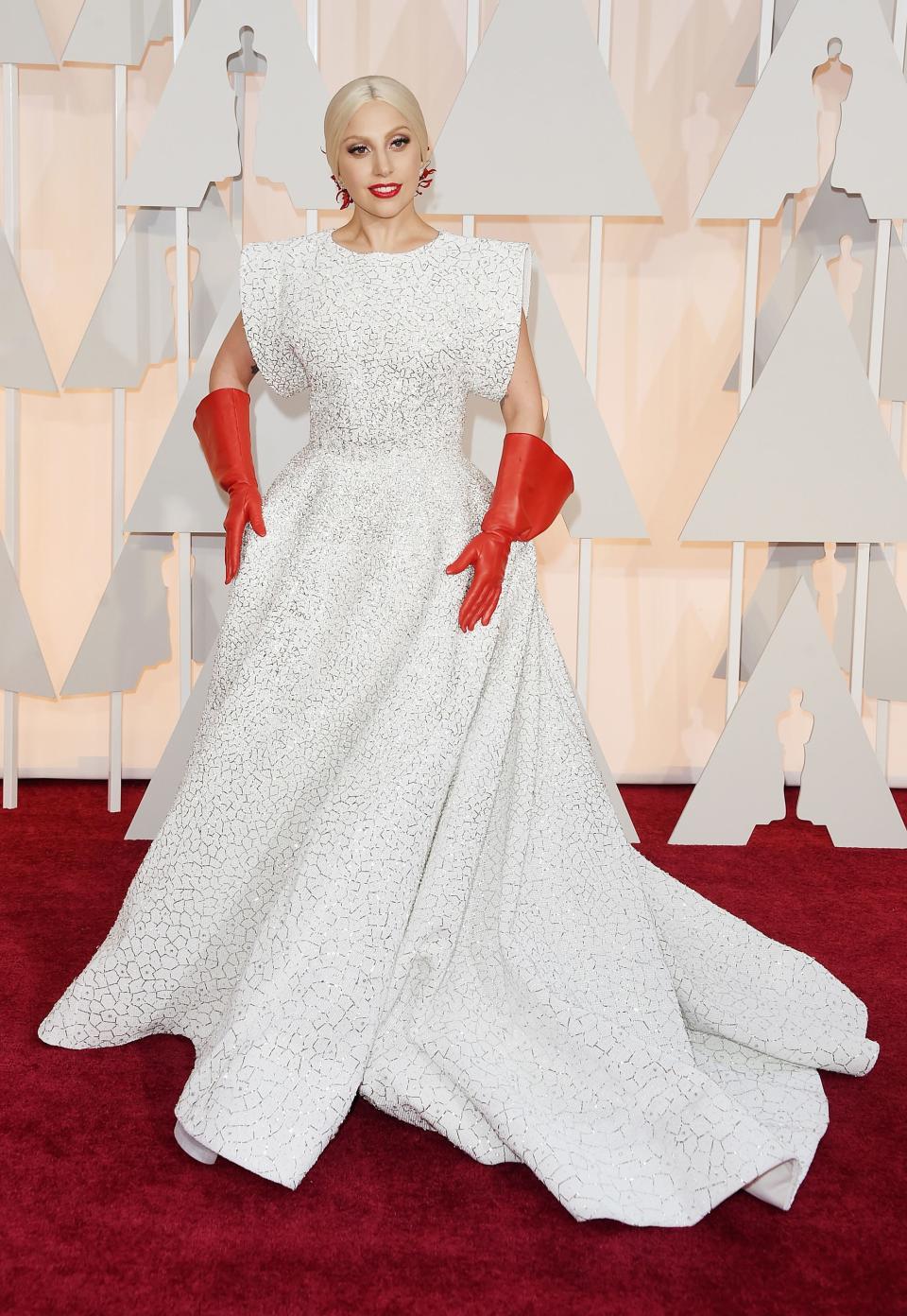 Lady Gaga in Alaïa, 2015