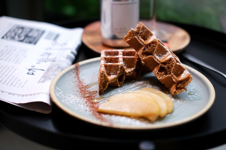 Coffee Waffle with Whiskey Syrup（$60）