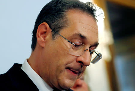 Austrian Vice Chancellor Heinz-Christian Strache reacts as he addresses the media in Vienna, Austria, May 18, 2019. REUTERS/Leonhard Foeger