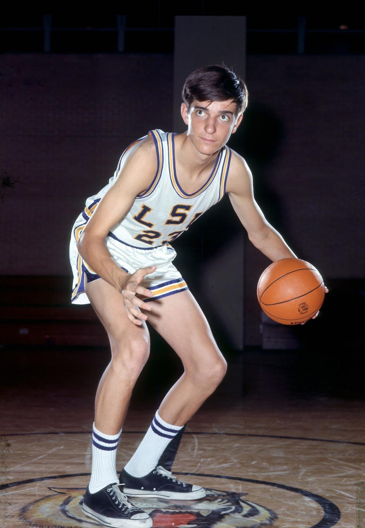 What I learned about Jazz history this offseason: “Pistol” Pete