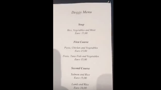 Serena Williams tries food from hotel 'doggy menu' - and regrets it