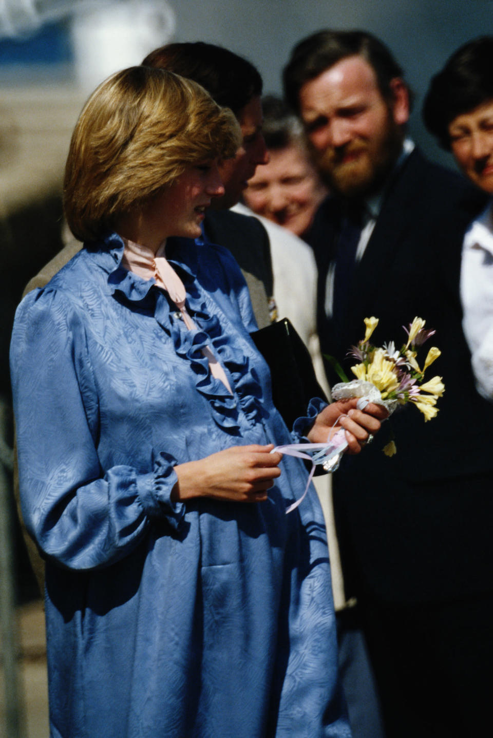 <p>Princess Diana wears a Catherine Walker maternity dress on a visit to St. Mary’s on the Isles of Scilly in April 1982. (Photo: Getty Images) </p>