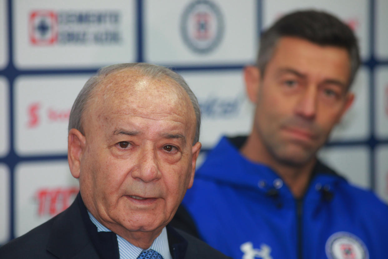 Guillermo "Billy" Álvarez es el presidente de Cruz Azul desde 1988 y se ha mantenido en el cargo pese a ganar solo un título de liga en 1997.  / Foto: Getty Images