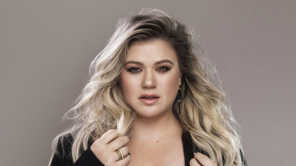 Neues Plattenlabel, gesunde Kinder, verliebt in den Ehemann: Kelly Clarkson ist glücklich - und das zeigt auch ihr Album "Meaning of Life". Doch bis zu ihrem großen Glück hat sie einiges erlebt. Im Interview verrät sie ihr Rezept für wahre Lebensfreude und wie wichtig es ist, sich selbst zu finden.