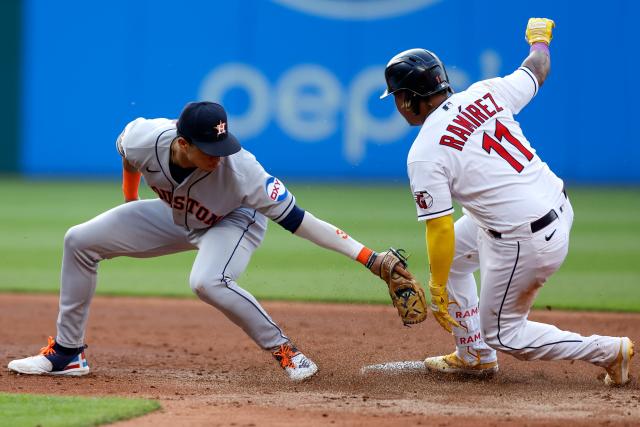 Astros rally past Guardians, now half-game out of first