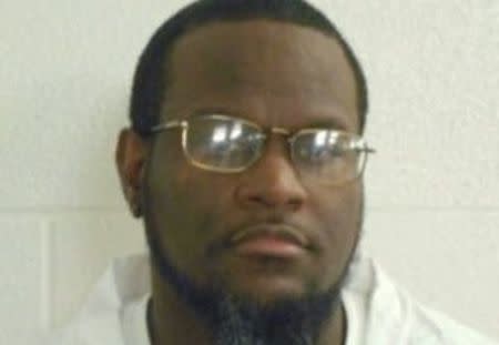 FILE PHOTO: Inmate Kenneth Williams is shown in this booking photo provided March 21, 2017. Williams is scheduled to be executed in Arkansas, U.S., April 27, 2017. Courtesy Arkansas Department of Corrections/Handout via REUTERS/File Photo