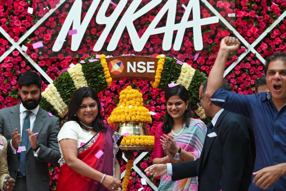 Falguni Nayar (CL), directora gerente y directora ejecutiva de Nykaa.