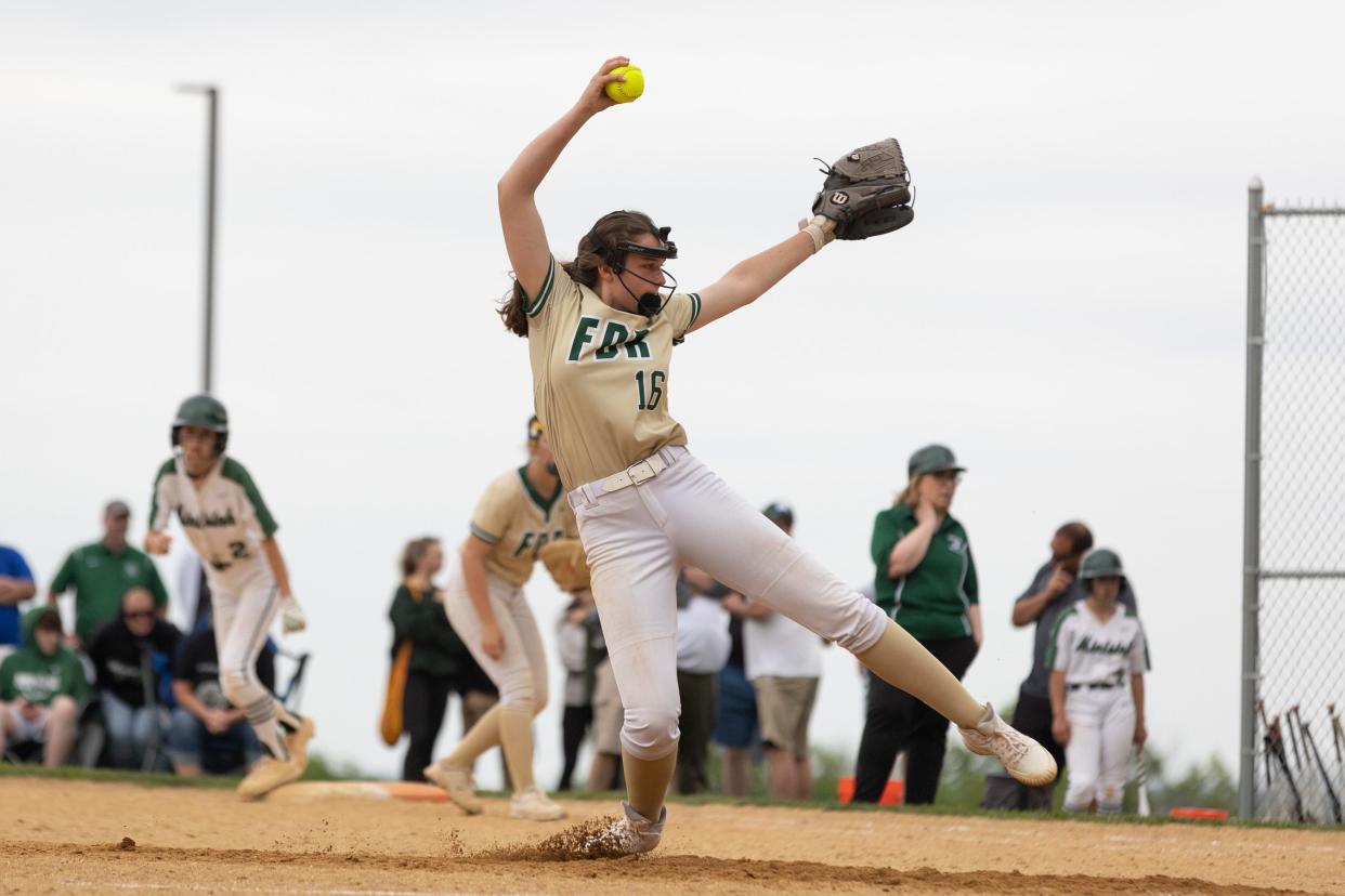 Roosevelt's Kayla Baez pitches against Minisink Valley in a Section 9 Class A softball semifinal on May 26, 2022.