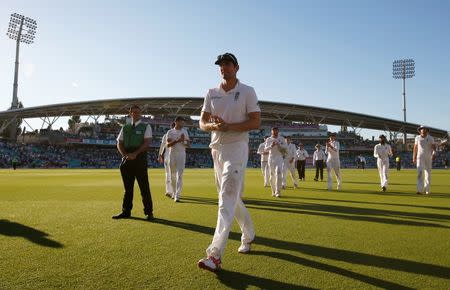 Britain Cricket - England v Pakistan - Fourth Test - Kia Oval - 12/8/16 England's Alastair Cook walks off at the end of play Action Images via Reuters / Paul Childs Livepic