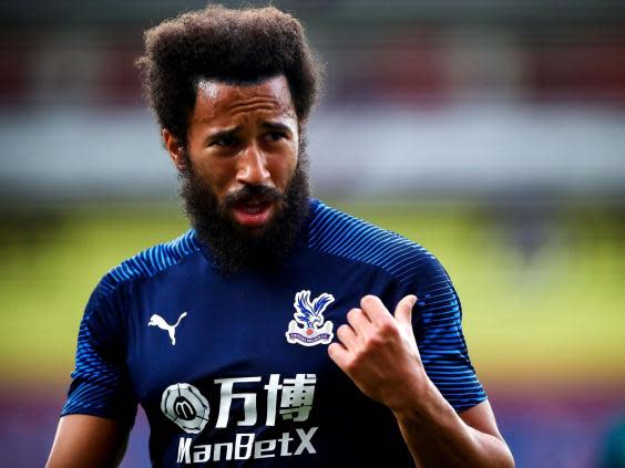 Andros Townsend before kick-off (EPA)