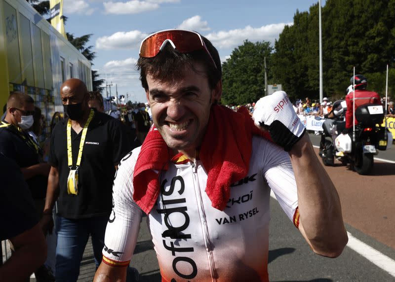 Foto del jueves del pedalista del Cofidis Ion Izagirre Insausti celebrando tras ganar la etapa 12 del Tour de Francia