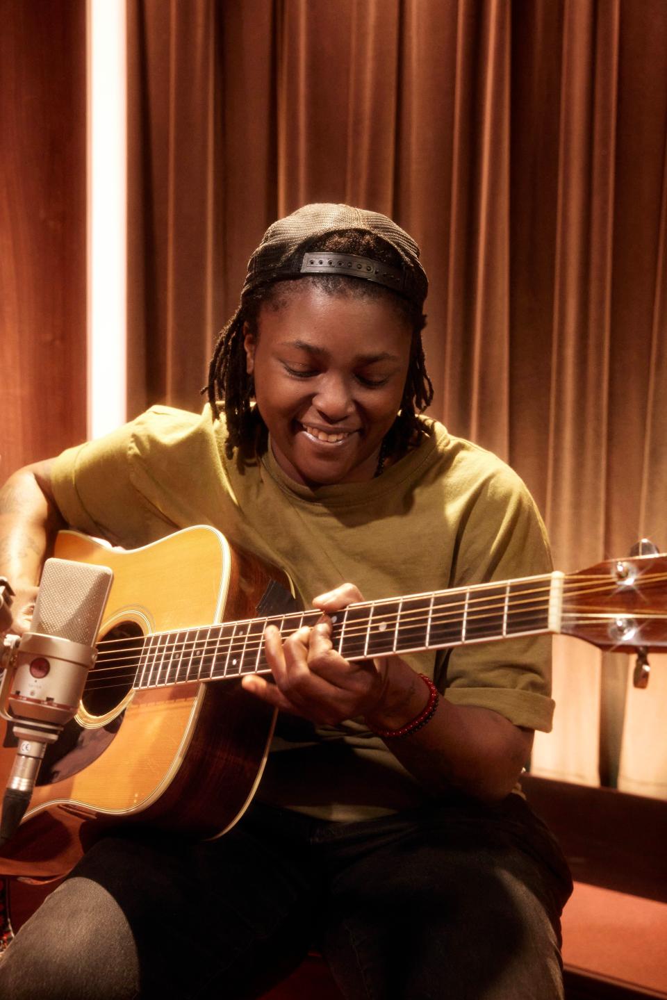 <h1 class="title">Joy Oladokun in Apple Music Sessions: Beyoncé Covered.</h1><cite class="credit">Alyssa Barker/Courtesy of Apple Music</cite>