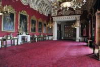 <p>The State Dining Room looks prepped, cleaned, and ready for Prince William and Kate Middleton's wedding reception.</p>