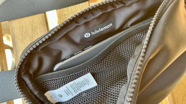 This Lululemon Windbreaker Converts Into a Belt Bag & I'm Not Over It