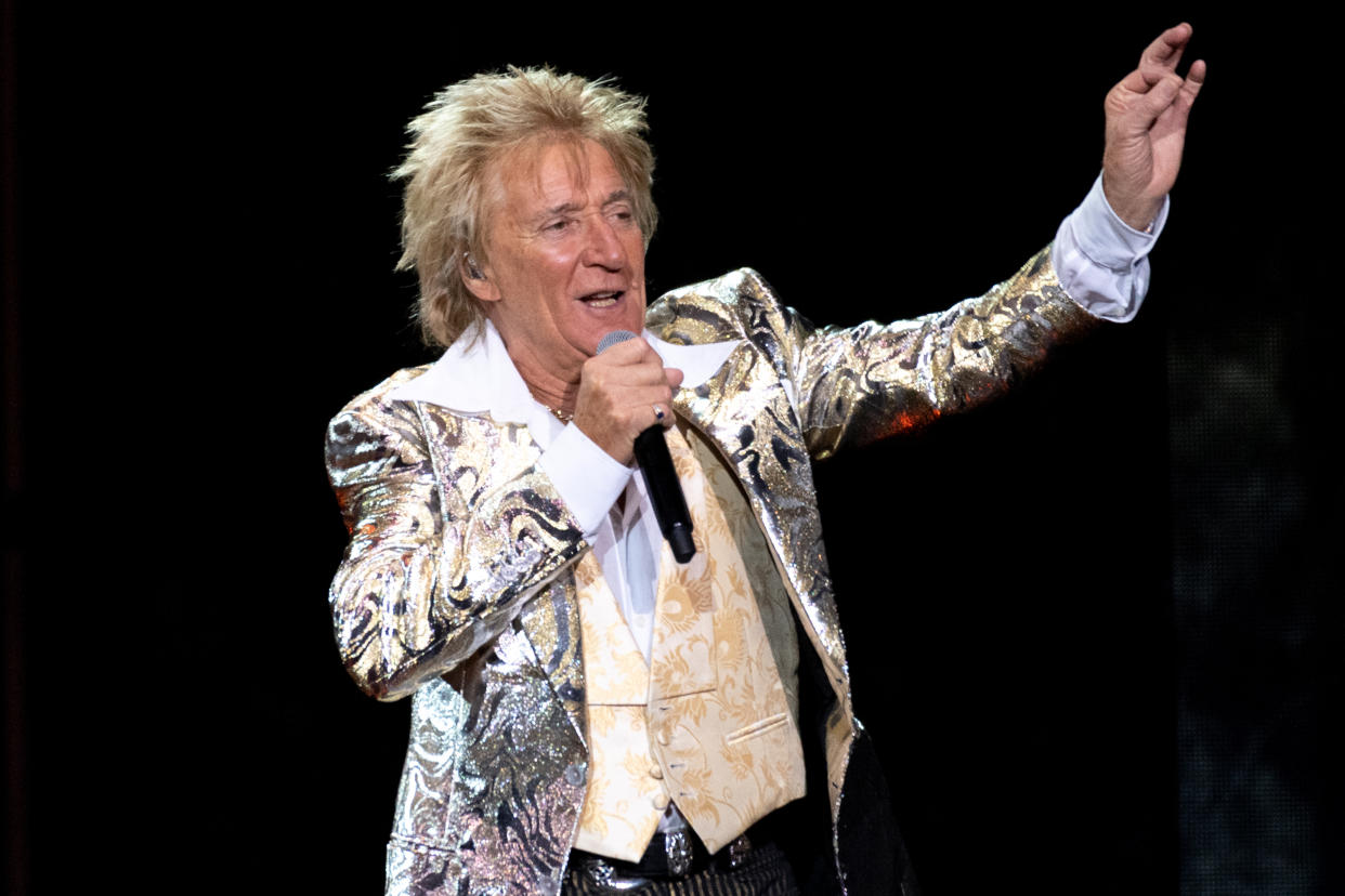 GLASGOW, SCOTLAND - NOVEMBER 29: Sir Rod Stewart performs on stage at The OVO Hydro on November 29, 2022 in Glasgow, Scotland. (Photo by Roberto Ricciuti/Redferns)