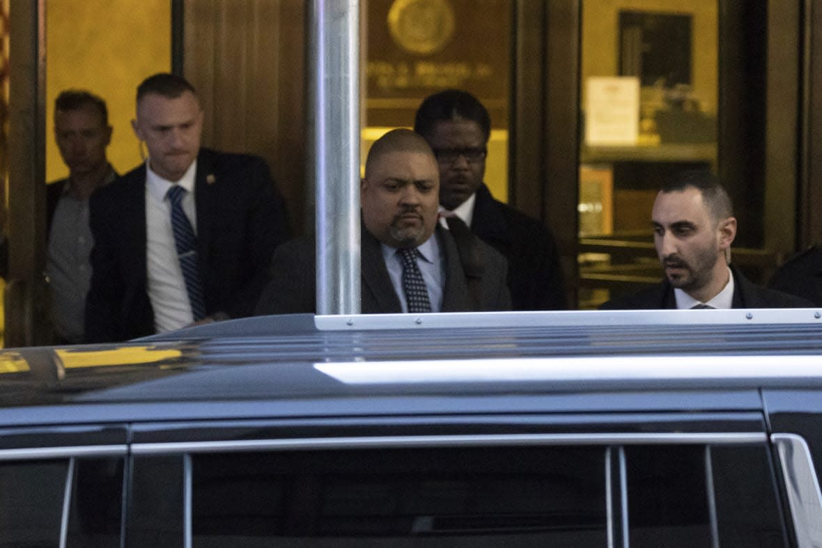 Manhattan District Attorney Alvin Bragg leaves the District Attorney’s office in New York, Thursday, March 30, 2023. (AP Photo/Yuki Iwamura)