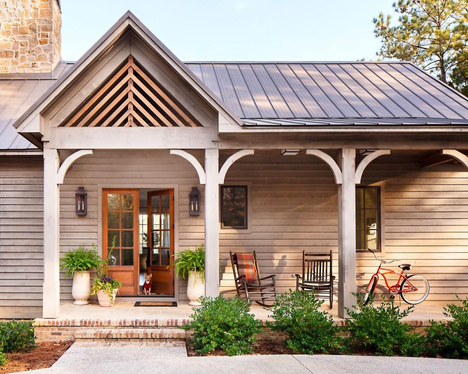 Betsy Mosby Oxford, MS Cabin Front Exterior