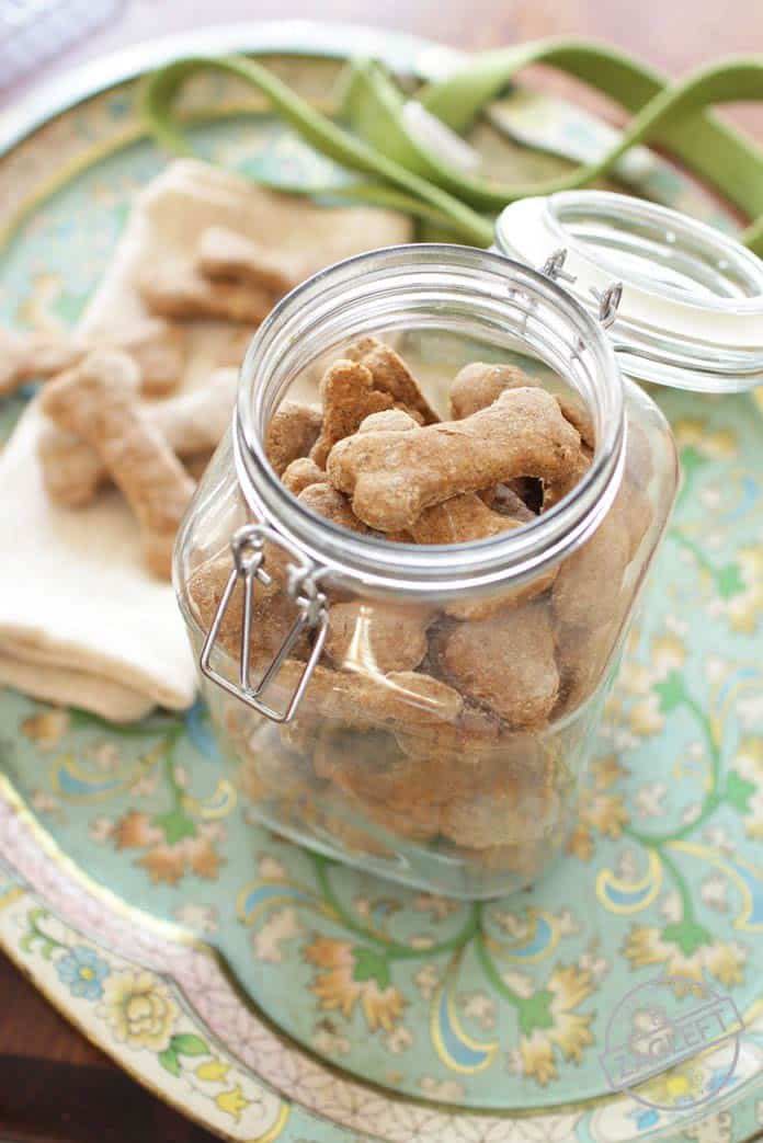 homemade dog treats, peanut butter and chicken dog treats, one dish kitchen