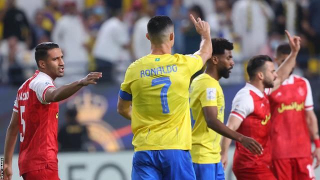 Cristiano Ronaldo's overhead kick attempt on his debut for Al-Nassr