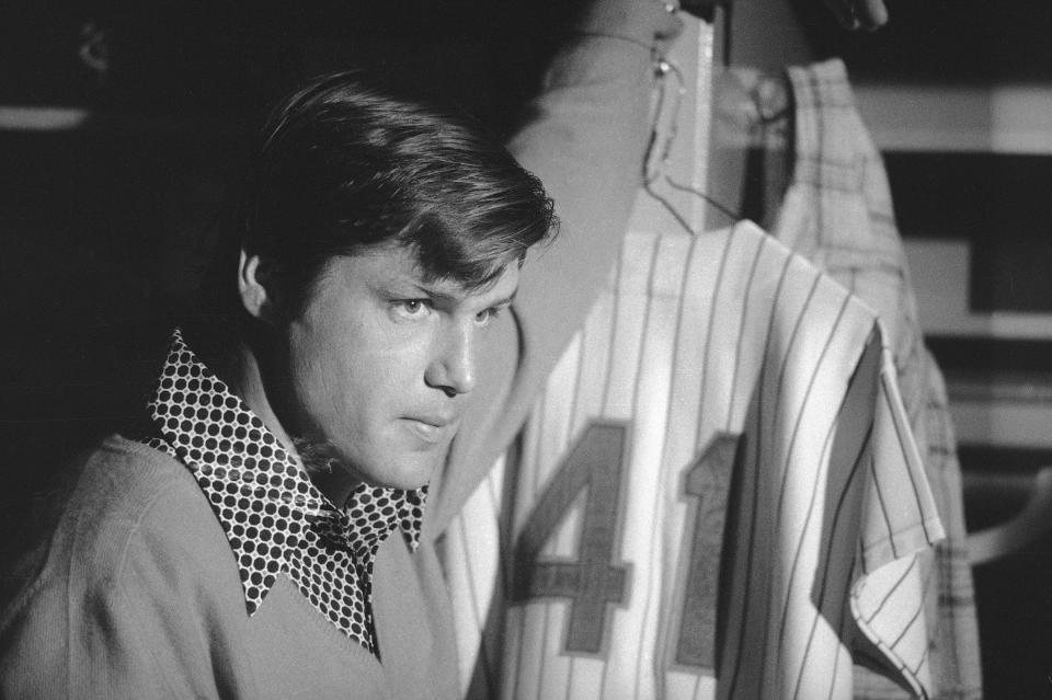 FILE - New York Mets' pitcher Tom Seaver straightens out his equipment at New York's Shea Stadium, in this Jan. 22, 1975, file photo. The past year has not been good for 1970s baseball, with the deaths of a multitude of the decade's mainstays and heroes. From Tom Seaver and Bob Gibson to Joe Morgan, Lou Brock and longtime home-run king Hank Aaron, some of the most familiar names on the field during that era are now gone.(AP Photo/Harry Harris, File)